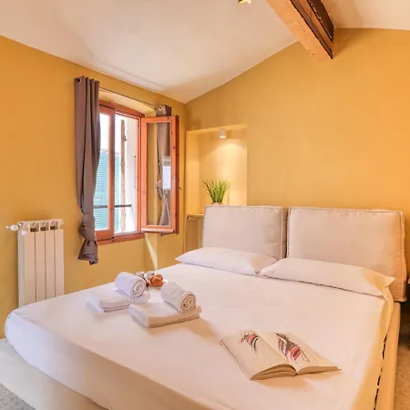 شقة Boutique Casa Del Giudice *