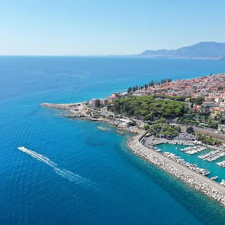 Boutique Casa Del Giudice Apartment *